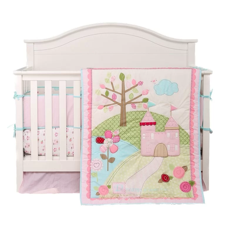 Set Ropa de cuna 4 piezas castillo princesa. Set Ropa de cuna 4 piezas castillo princesa.