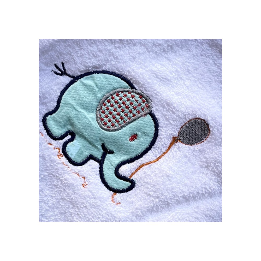 Toalla bebé algodón con Capucha blanca elefante 80x80