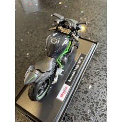 Moto Kawasaki Ninja H2R escala 1:18 colección