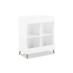 Mudador con repisas Jordan Delta Children