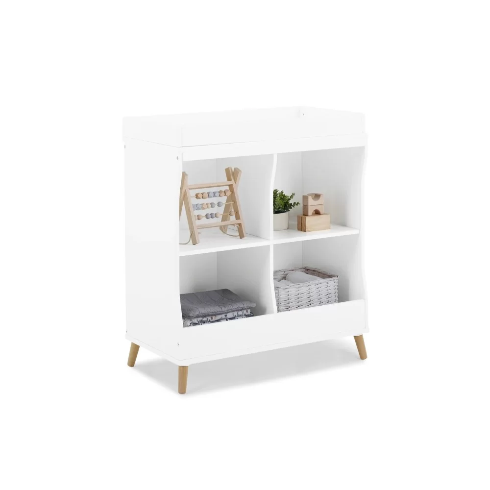 Mudador con repisas Jordan Delta Children