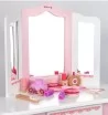 Tocador de madera para Princesas.